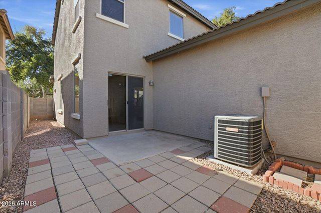 1915 E OXFORD Lane, Gilbert, AZ 85295