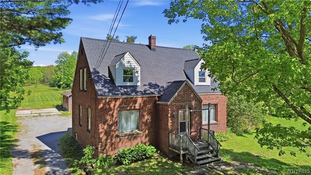 6467 Chestnut Ridge Road, Orchard Park, NY 14127