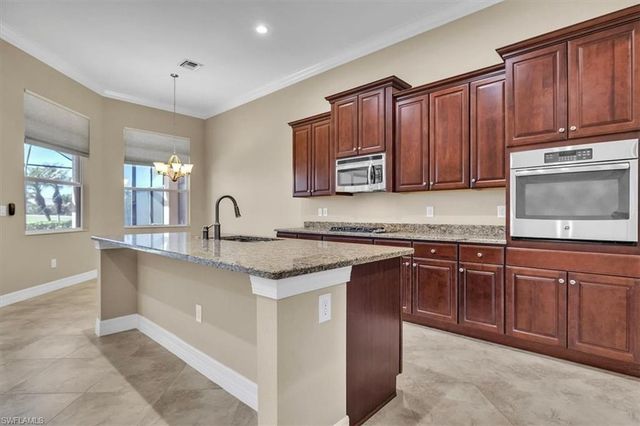 12645 Fairway Cove CT, Fort Myers, FL 33905