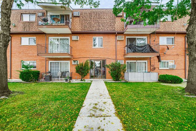 10510 Parkside Avenue 1, Chicago Ridge, IL 60415