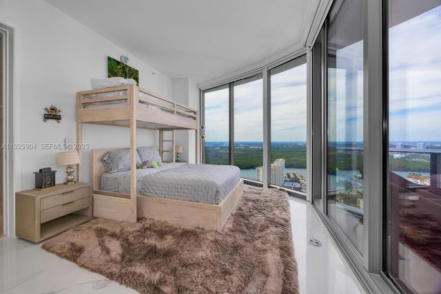 15701 Collins Ave 3701, Sunny Isles Beach, FL 33160