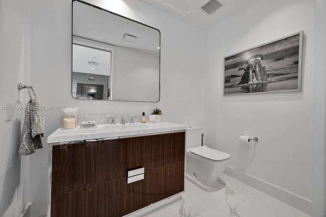 15701 Collins Ave 3701, Sunny Isles Beach, FL 33160