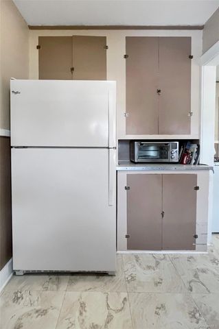 85 Overocker Road, Poughkeepsie, NY 12603