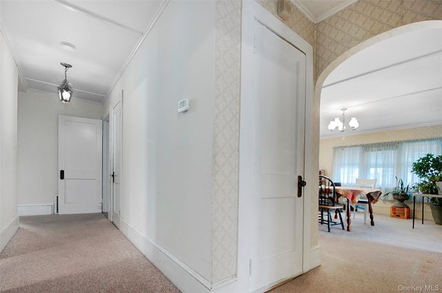 85 Overocker Road, Poughkeepsie, NY 12603