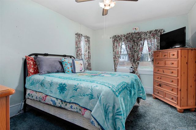 85 Overocker Road, Poughkeepsie, NY 12603