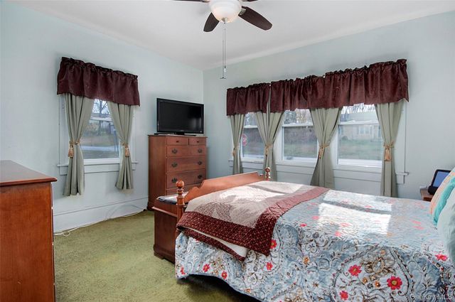 85 Overocker Road, Poughkeepsie, NY 12603