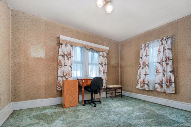 85 Overocker Road, Poughkeepsie, NY 12603