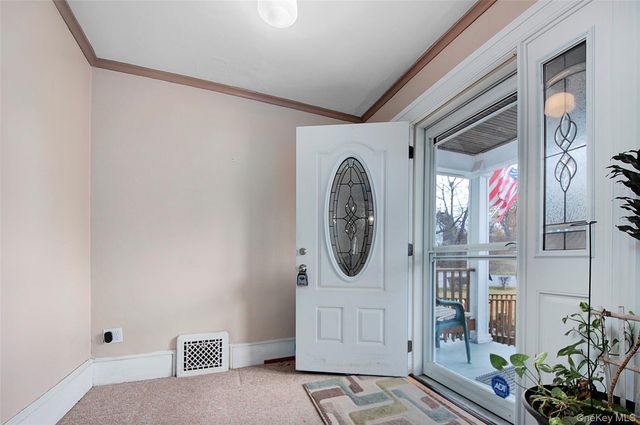 85 Overocker Road, Poughkeepsie, NY 12603