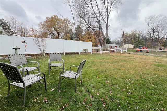 85 Overocker Road, Poughkeepsie, NY 12603