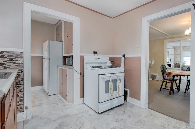 85 Overocker Road, Poughkeepsie, NY 12603