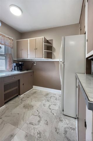 85 Overocker Road, Poughkeepsie, NY 12603