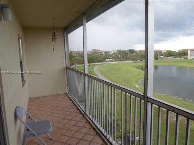 13475 SW 9th St 405A, Pembroke Pines, FL 33027