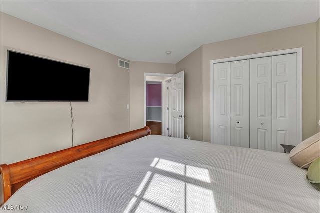 10101 Ravenwood Court, Streetsboro, OH 44241