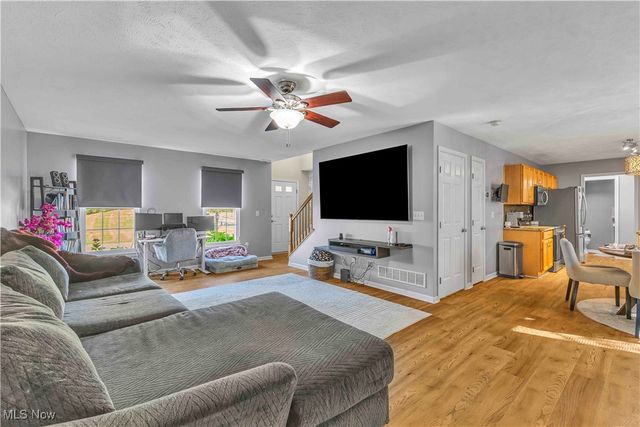 10101 Ravenwood Court, Streetsboro, OH 44241