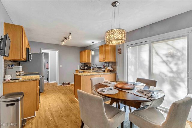 10101 Ravenwood Court, Streetsboro, OH 44241