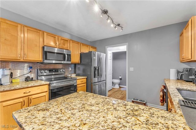 10101 Ravenwood Court, Streetsboro, OH 44241