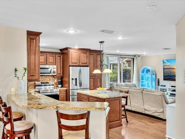 11566 NW 5th Street, Coral Springs, FL 33071