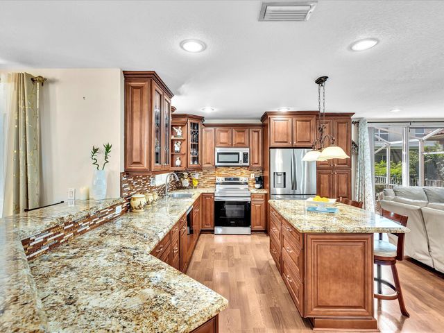 11566 NW 5th Street, Coral Springs, FL 33071