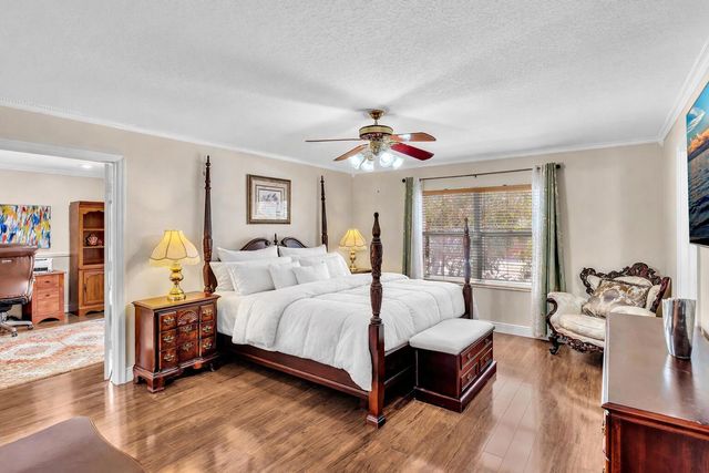 11566 NW 5th Street, Coral Springs, FL 33071