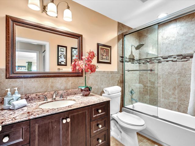 11566 NW 5th Street, Coral Springs, FL 33071