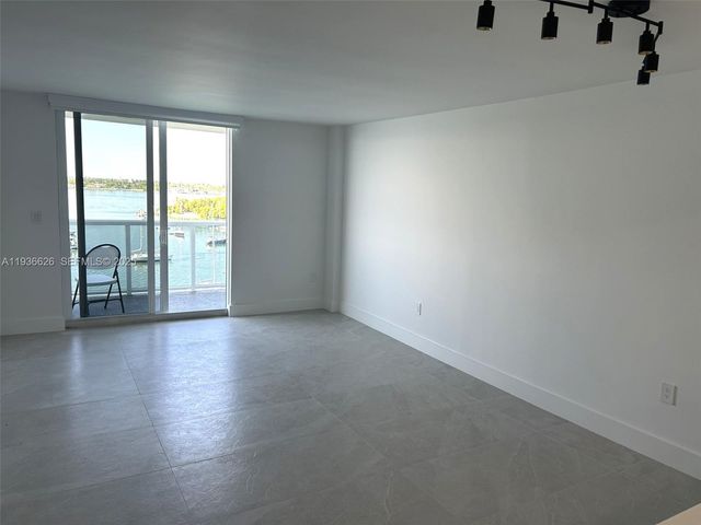 7928 West Dr 707, North Bay Village, FL 33141