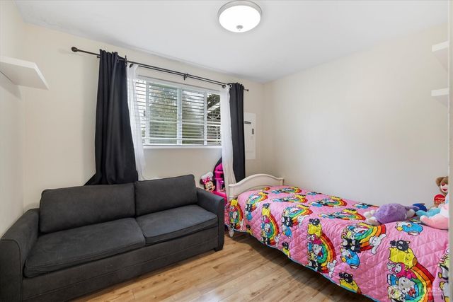 30573 5th Avenue SW, Federal Way, WA 98023
