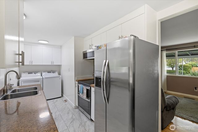 30573 5th Avenue SW, Federal Way, WA 98023