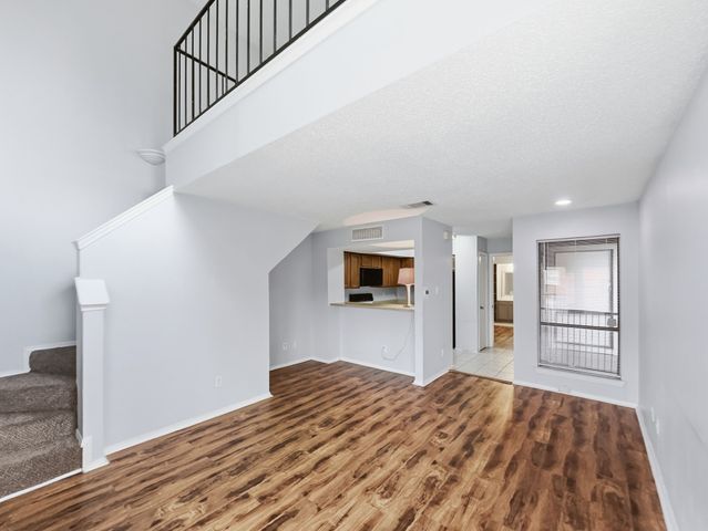 9835 Walnut Street 208, Dallas, TX 75243