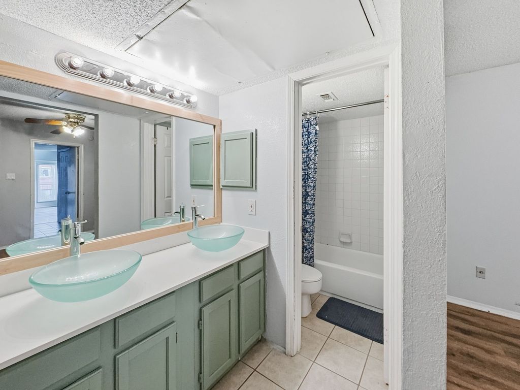 9835 Walnut Street 208, Dallas, TX 75243