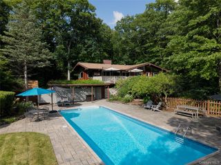 68 Spice Bush Lane, Tuxedo Park, NY 10987