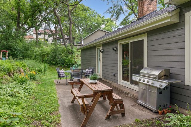 13645 Krestwood Drive, Burnsville, MN 55337