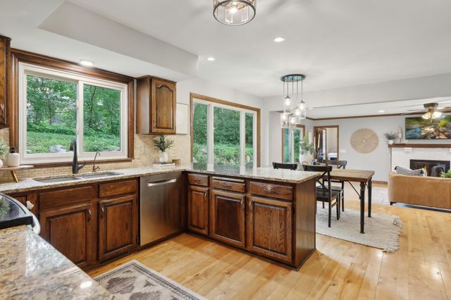 13645 Krestwood Drive, Burnsville, MN 55337