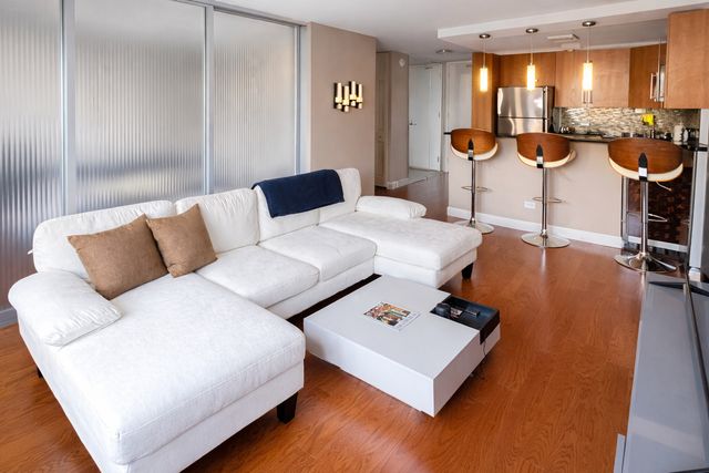 400 E Randolph Street 3314, Chicago, IL 60601