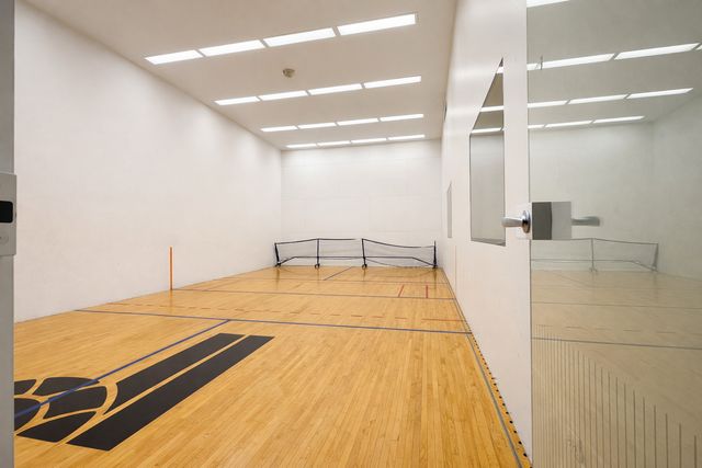 400 E Randolph Street 3314, Chicago, IL 60601