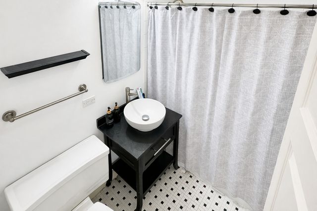 400 E Randolph Street 3314, Chicago, IL 60601