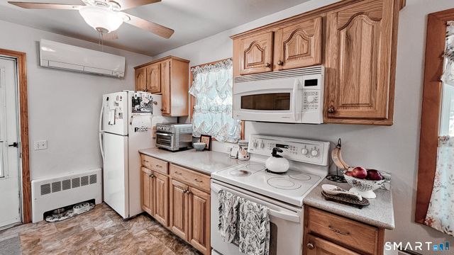 44 Monroe Street, East Hartford, CT 06118