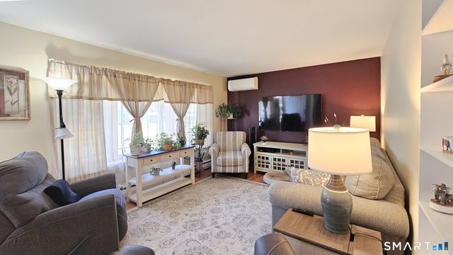 44 Monroe Street, East Hartford, CT 06118