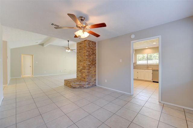 18927 Pine Trace Court, Humble, TX 77346