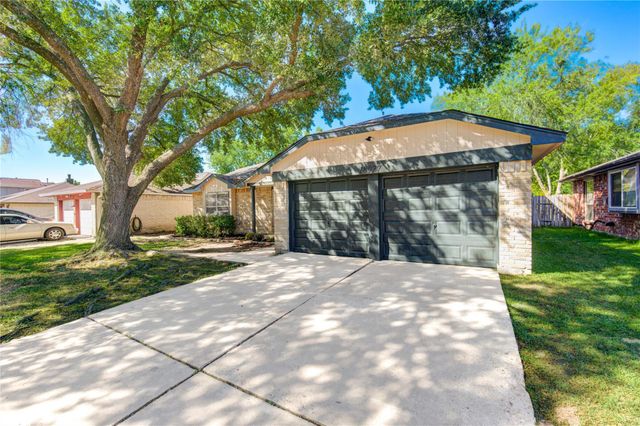 18927 Pine Trace Court, Humble, TX 77346