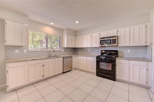 18927 Pine Trace Court, Humble, TX 77346