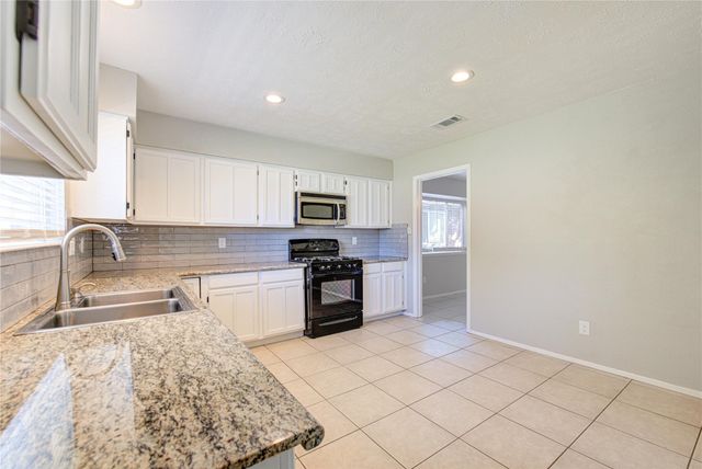 18927 Pine Trace Court, Humble, TX 77346