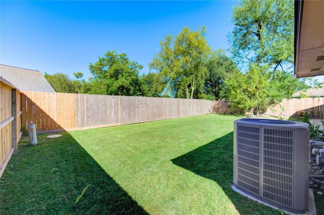 18927 Pine Trace Court, Humble, TX 77346