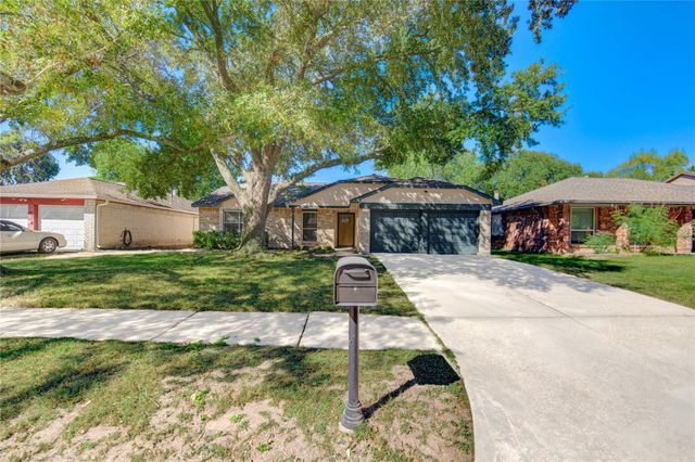 18927 Pine Trace Court, Humble, TX 77346