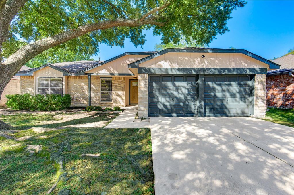18927 Pine Trace Court, Humble, TX 77346