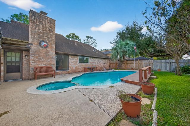 2326 Ashmont Drive, Missouri City, TX 77489