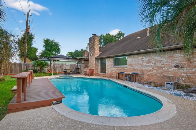 2326 Ashmont Drive, Missouri City, TX 77489