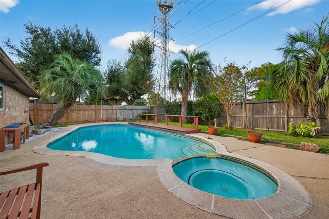 2326 Ashmont Drive, Missouri City, TX 77489