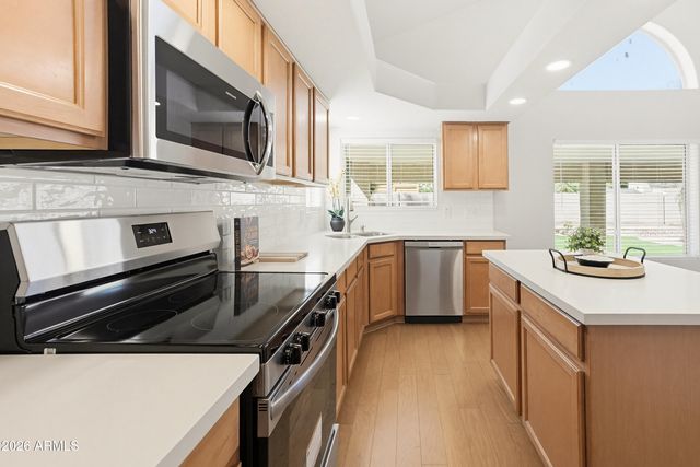15766 W VENTURA Street, Surprise, AZ 85379