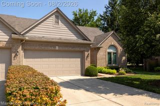 20685 Hillsboro Drive, Macomb, MI 48044