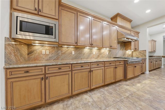 1357 Enchanted River Drive, Henderson, NV 89012